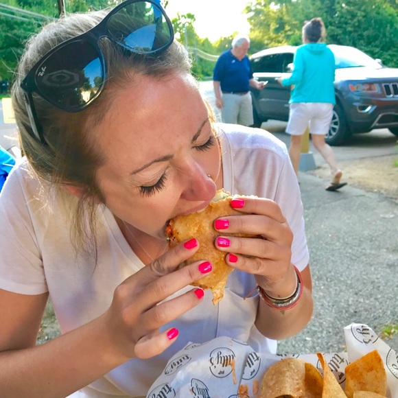 🎉🌀MEET YOUR POSHER! 👋♥️ - Picture 8 of 8